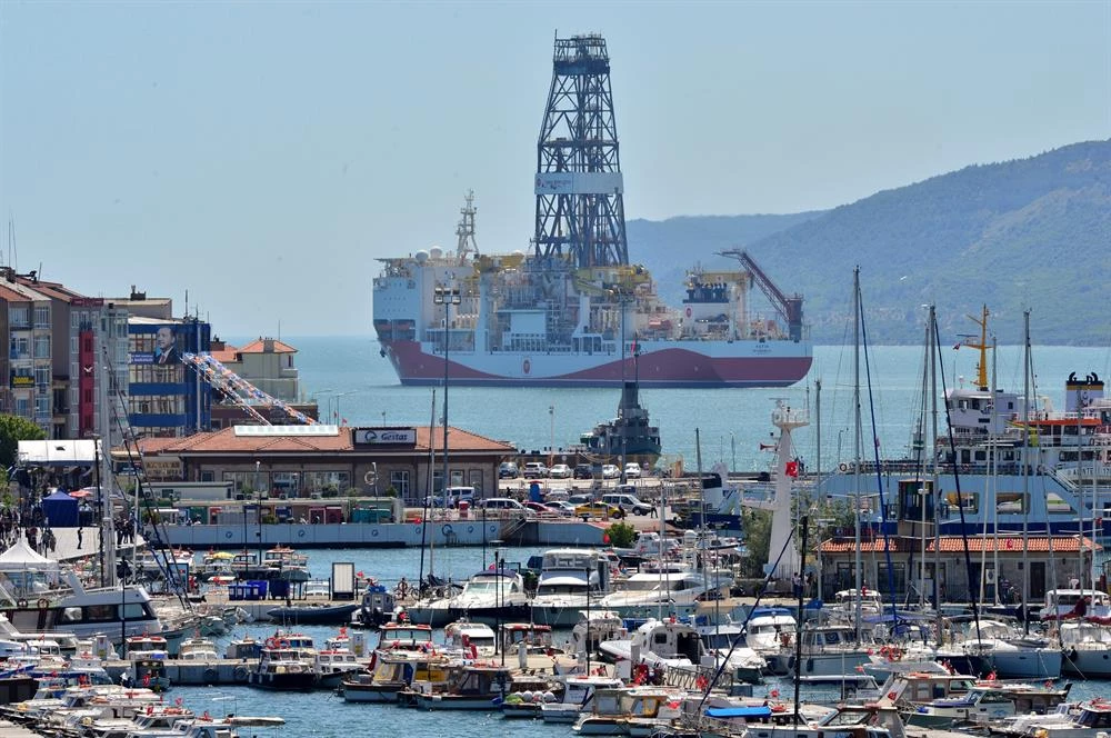 Οι Τούρκοι «ζεσταίνουν» τις μηχανές: Ο «Πορθητής» προετοιμάζεται για διπλή γεώτρηση – Η Αγκυρα επιδιώκει θανατηφόρο γεωπολιτικό «ακρωτηριασμό»